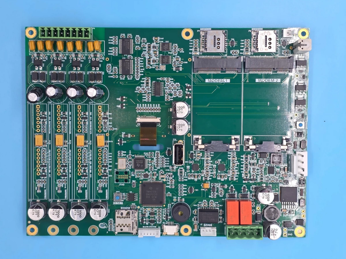 Aerospace PCB assembly cleaning process achieving zero flux residue on high-reliability board